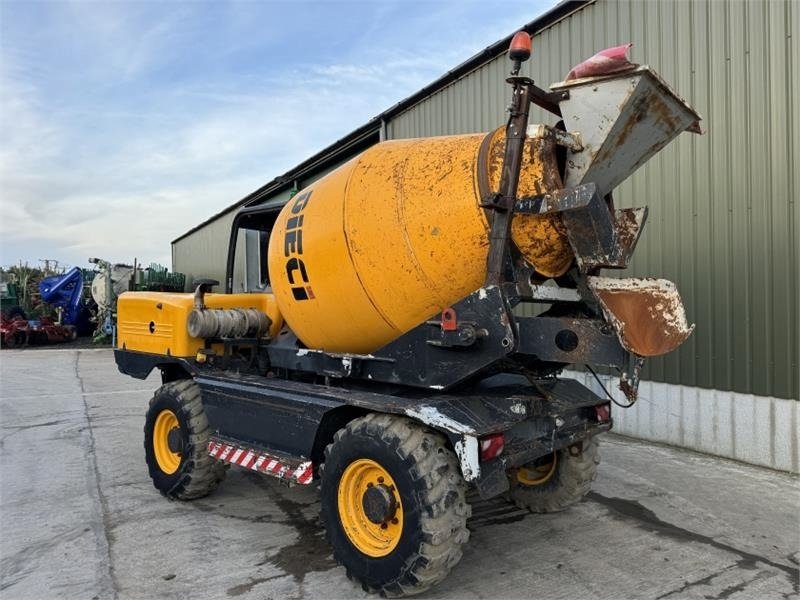 Dieci LH 683 Concrete Mixer - Kiepwagen met knikbesturing: afbeelding 2 Dieci LH 683 Concrete Mixer - Kiepwagen met knikbesturing: afbeelding 2