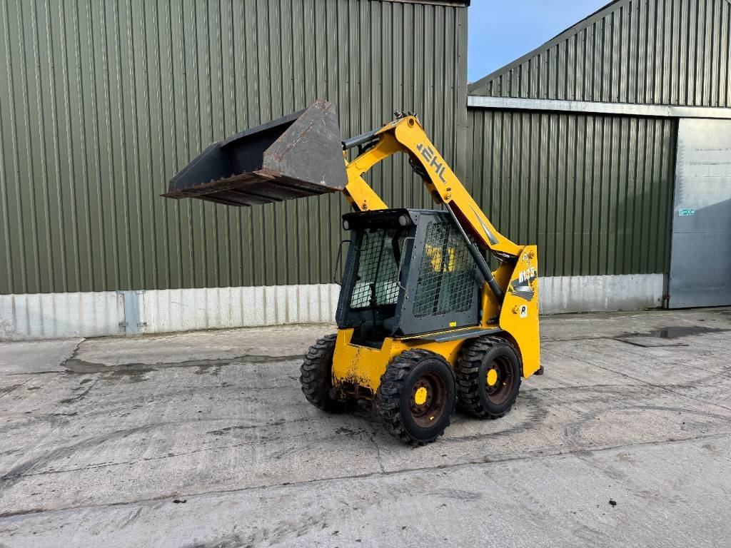 Gehl R 135 Skid Steer - Schranklader: afbeelding 1 Gehl R 135 Skid Steer - Schranklader: afbeelding 1