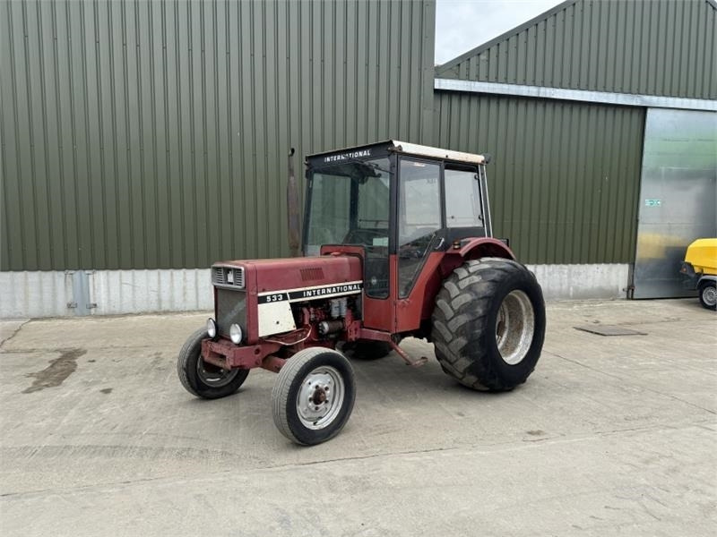 International 533 Tractor - Tractor: afbeelding 1 International 533 Tractor - Tractor: afbeelding 1