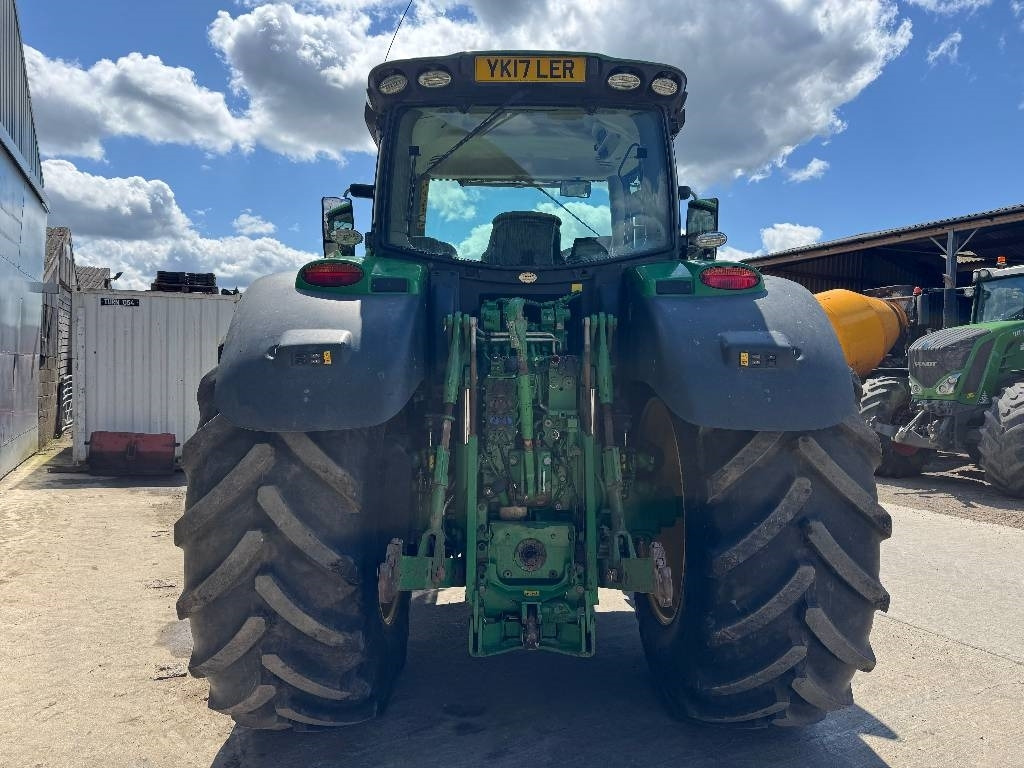 John Deere 6215 R AutoPower - Tractor: afbeelding 5 John Deere 6215 R AutoPower - Tractor: afbeelding 5