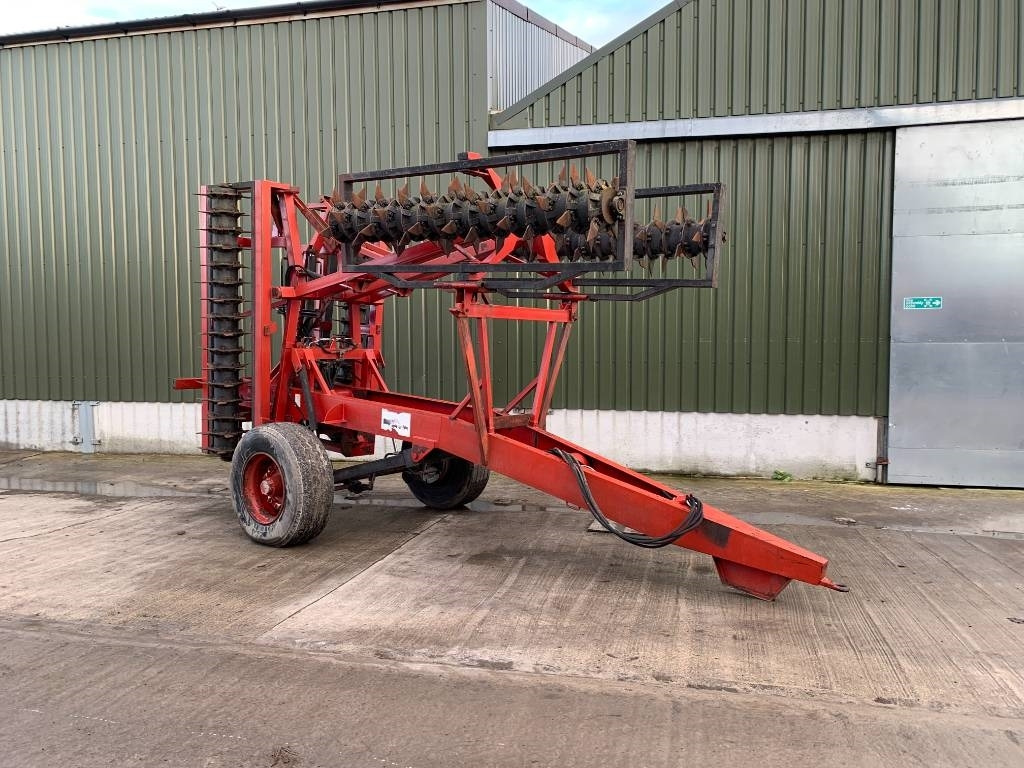 Ktwo AE-RO 10m Grassland slitter - Grondbewerking toebehoor: afbeelding 1 Ktwo AE-RO 10m Grassland slitter - Grondbewerking toebehoor: afbeelding 1