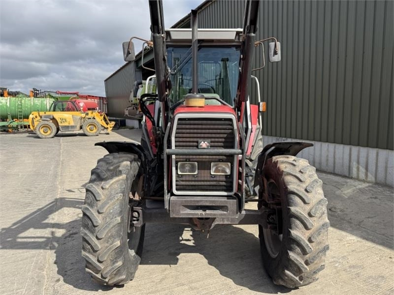 Massey Ferguson Massey Ferguson 3075 Dynashift *Low Hours* - Tractor: afbeelding 5 Massey Ferguson Massey Ferguson 3075 Dynashift *Low Hours* - Tractor: afbeelding 5