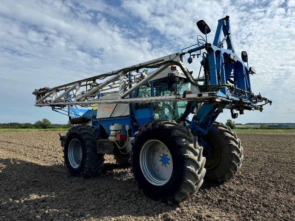 Matrot M44D 36m Self Propelled Sprayer - Zelfrijdende veldspuit: afbeelding 3 Matrot M44D 36m Self Propelled Sprayer - Zelfrijdende veldspuit: afbeelding 3