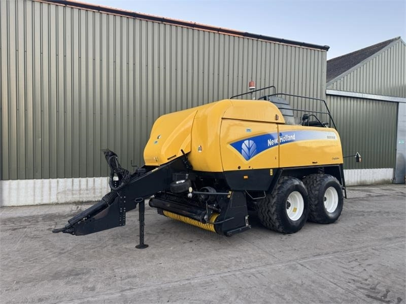 New Holland BB9060 Baler  - Vierkante balenpers: afbeelding 1 New Holland BB9060 Baler  - Vierkante balenpers: afbeelding 1