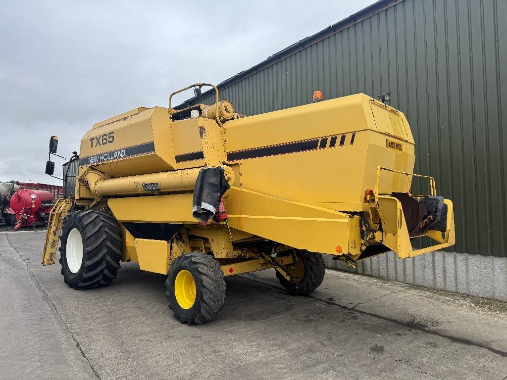 New Holland TX 65 - Maaidorser: afbeelding 2 New Holland TX 65 - Maaidorser: afbeelding 2