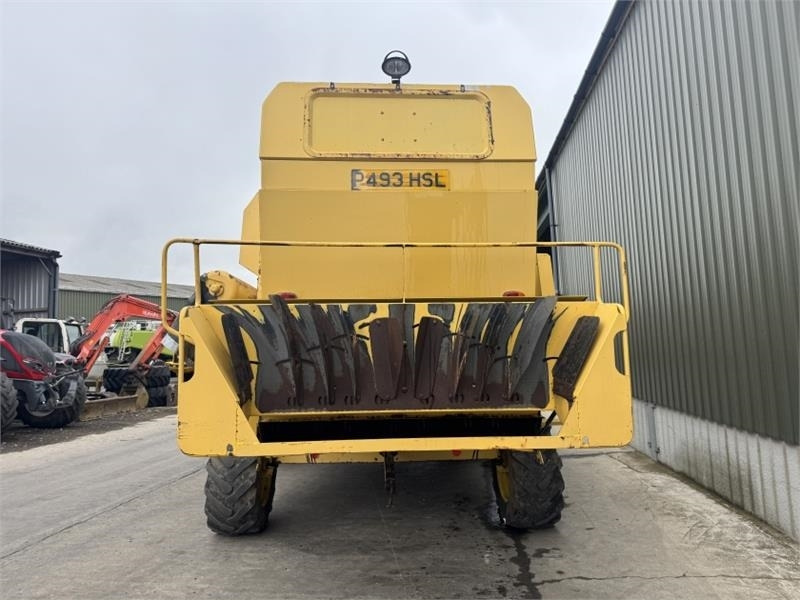 New Holland TX65 c/w 17ft Header - Oogstmachine toebehoor: afbeelding 5 New Holland TX65 c/w 17ft Header - Oogstmachine toebehoor: afbeelding 5