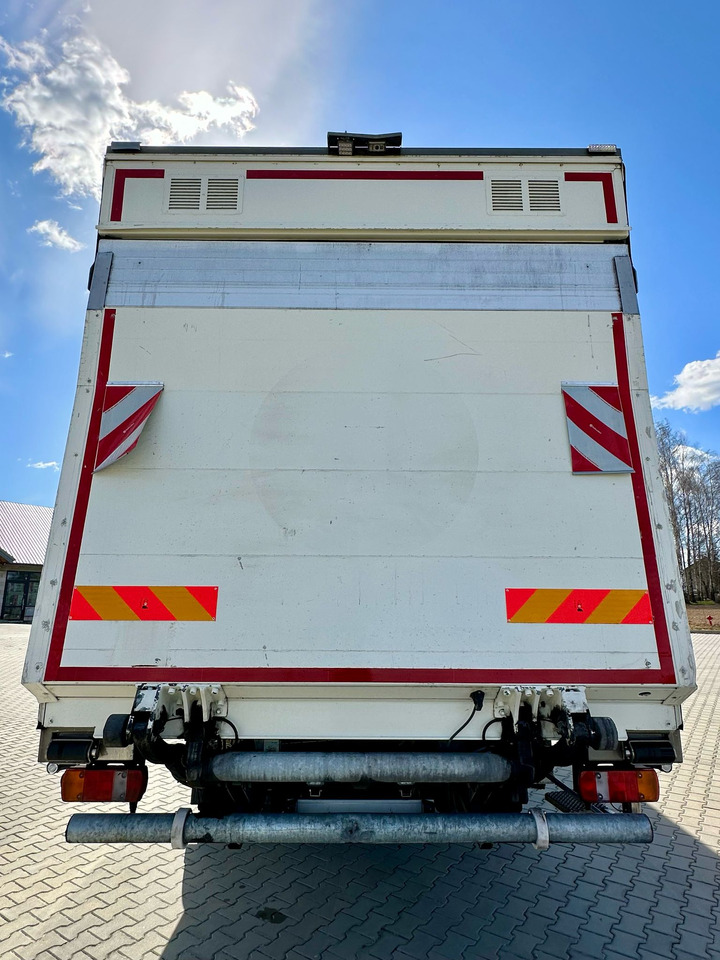 MAN TGX 18.360 / CHŁODNIA / WINDA / AUTOMAT / 19 EUROPALET / THERMO KING / SYPIALKA / SPROWADZONY - Koelwagen vrachtwagen: afbeelding 5 MAN TGX 18.360 / CHŁODNIA / WINDA / AUTOMAT / 19 EUROPALET / THERMO KING / SYPIALKA / SPROWADZONY - Koelwagen vrachtwagen: afbeelding 5