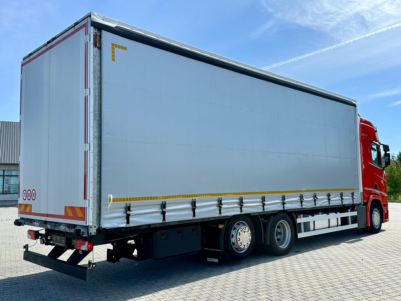 SCANIA R410 / FIRANKA / 21 EUROPALET / 8.5 M DŁUGOŚCI / 6x2 / PODWIESZA - Schuifzeilen vrachtwagen: afbeelding 4 SCANIA R410 / FIRANKA / 21 EUROPALET / 8.5 M DŁUGOŚCI / 6x2 / PODWIESZA - Schuifzeilen vrachtwagen: afbeelding 4