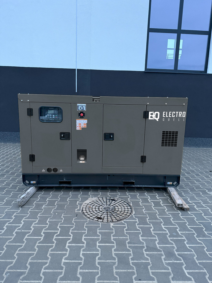IVECO 30 kVA / 24 kW - Industrie generator: afbeelding 1 IVECO 30 kVA / 24 kW - Industrie generator: afbeelding 1