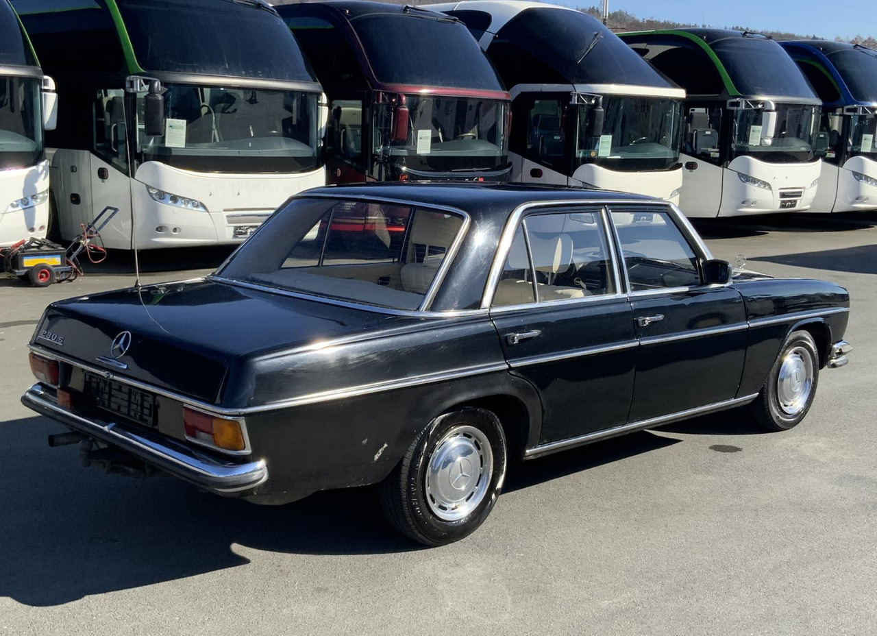 Mercedes-Benz 200 D/8 - Personenwagen: afbeelding 4 Mercedes-Benz 200 D/8 - Personenwagen: afbeelding 4