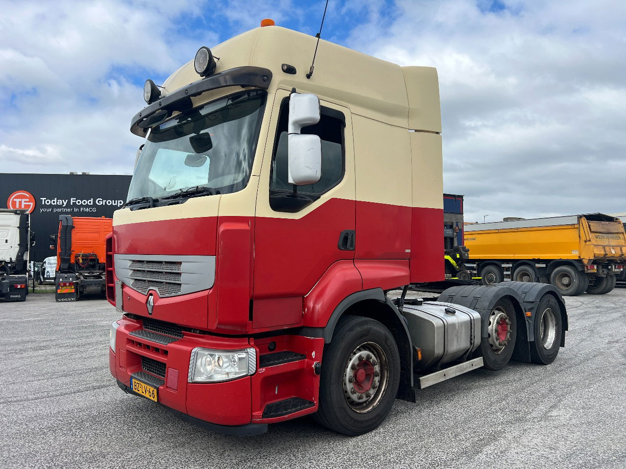 Renault Premium 430 6x2, Manual, Hydraulic - Trekker: afbeelding 1 Renault Premium 430 6x2, Manual, Hydraulic - Trekker: afbeelding 1