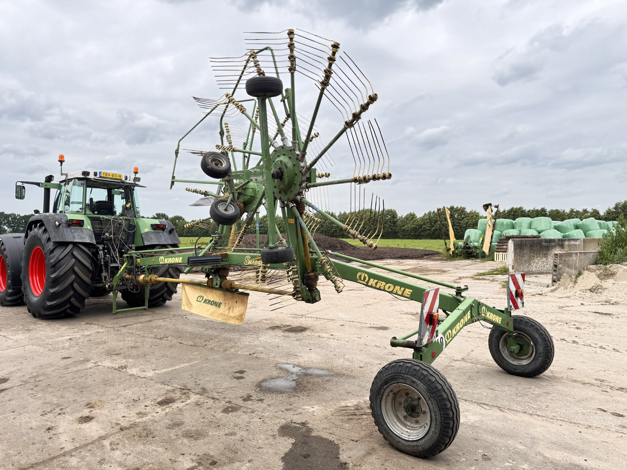 KRONE Swadro 810 - Hooischudder: afbeelding 2 KRONE Swadro 810 - Hooischudder: afbeelding 2