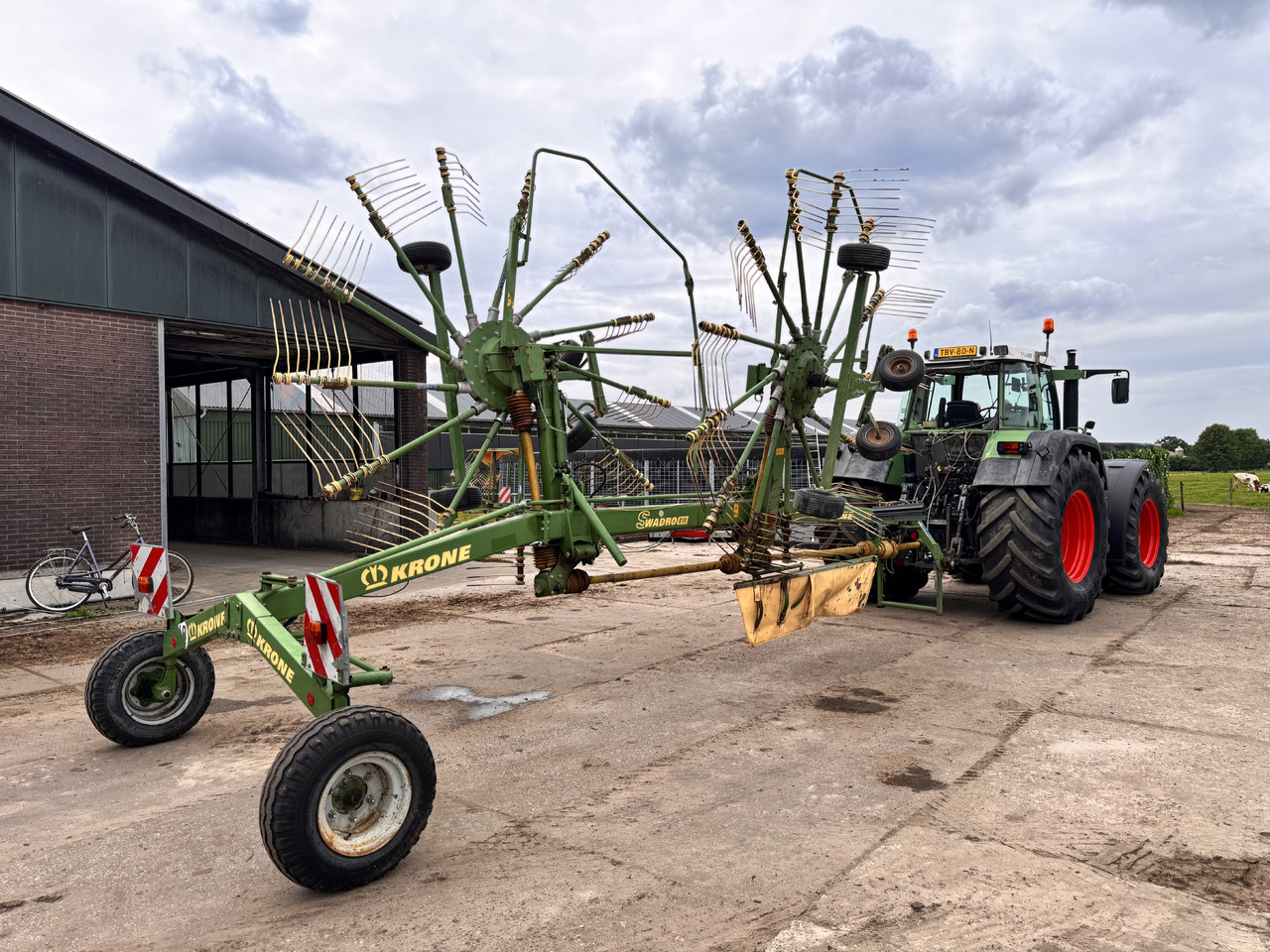 KRONE Swadro 810 - Hooischudder: afbeelding 3 KRONE Swadro 810 - Hooischudder: afbeelding 3