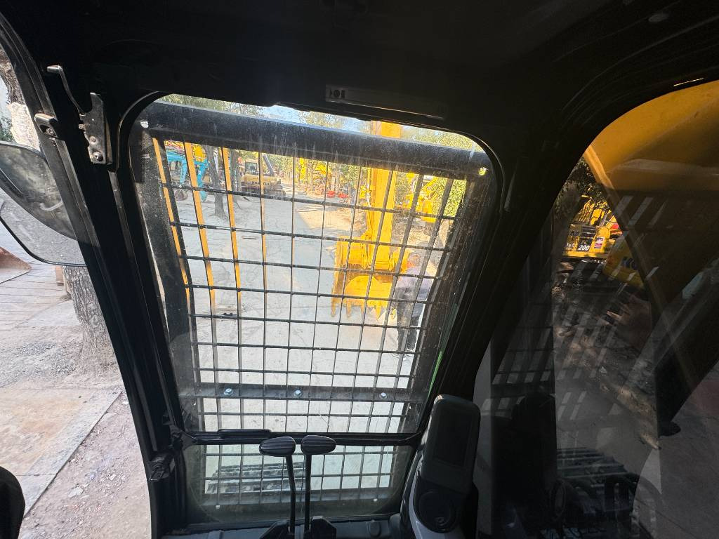 CAT 330 D2 L - Rupsgraafmachine: afbeelding 4 CAT 330 D2 L - Rupsgraafmachine: afbeelding 4