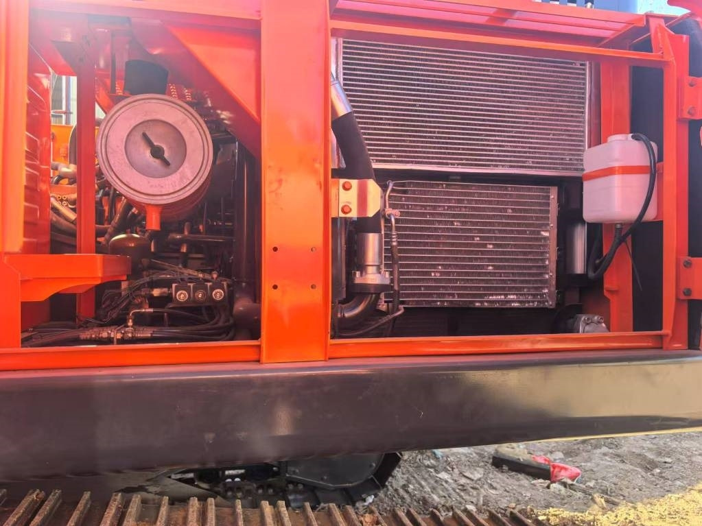 Rupsgraafmachine Doosan DX 225 LC: afbeelding 8