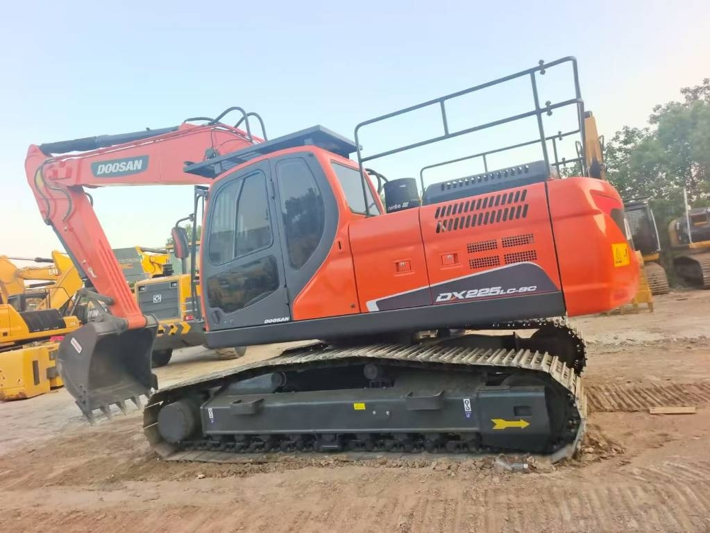 Doosan DX 225 LC - Rupsgraafmachine: afbeelding 1 Doosan DX 225 LC - Rupsgraafmachine: afbeelding 1