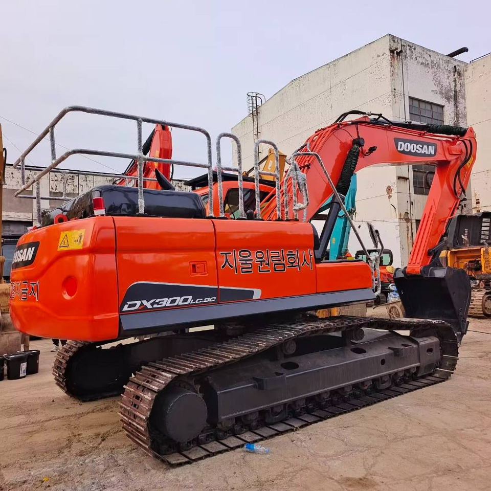 Doosan DX 300 - Rupsgraafmachine: afbeelding 1 Doosan DX 300 - Rupsgraafmachine: afbeelding 1