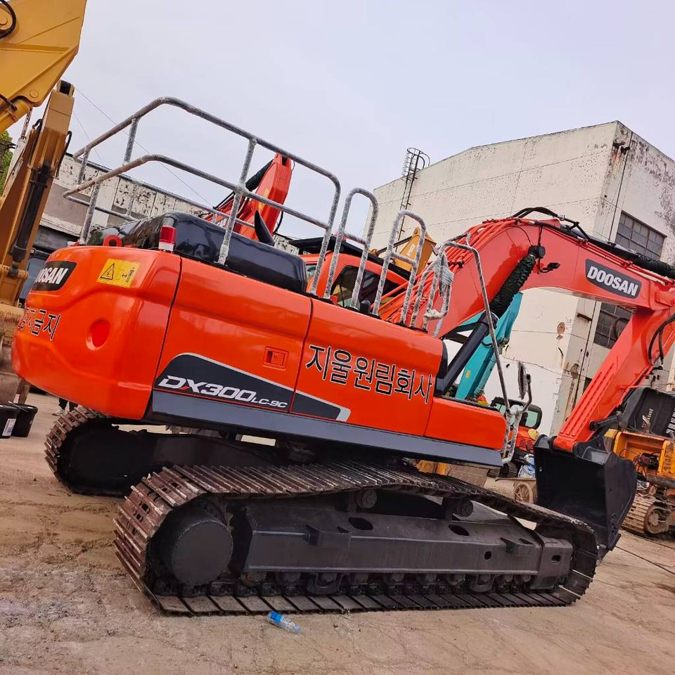 Rupsgraafmachine Doosan DX 300: afbeelding 12