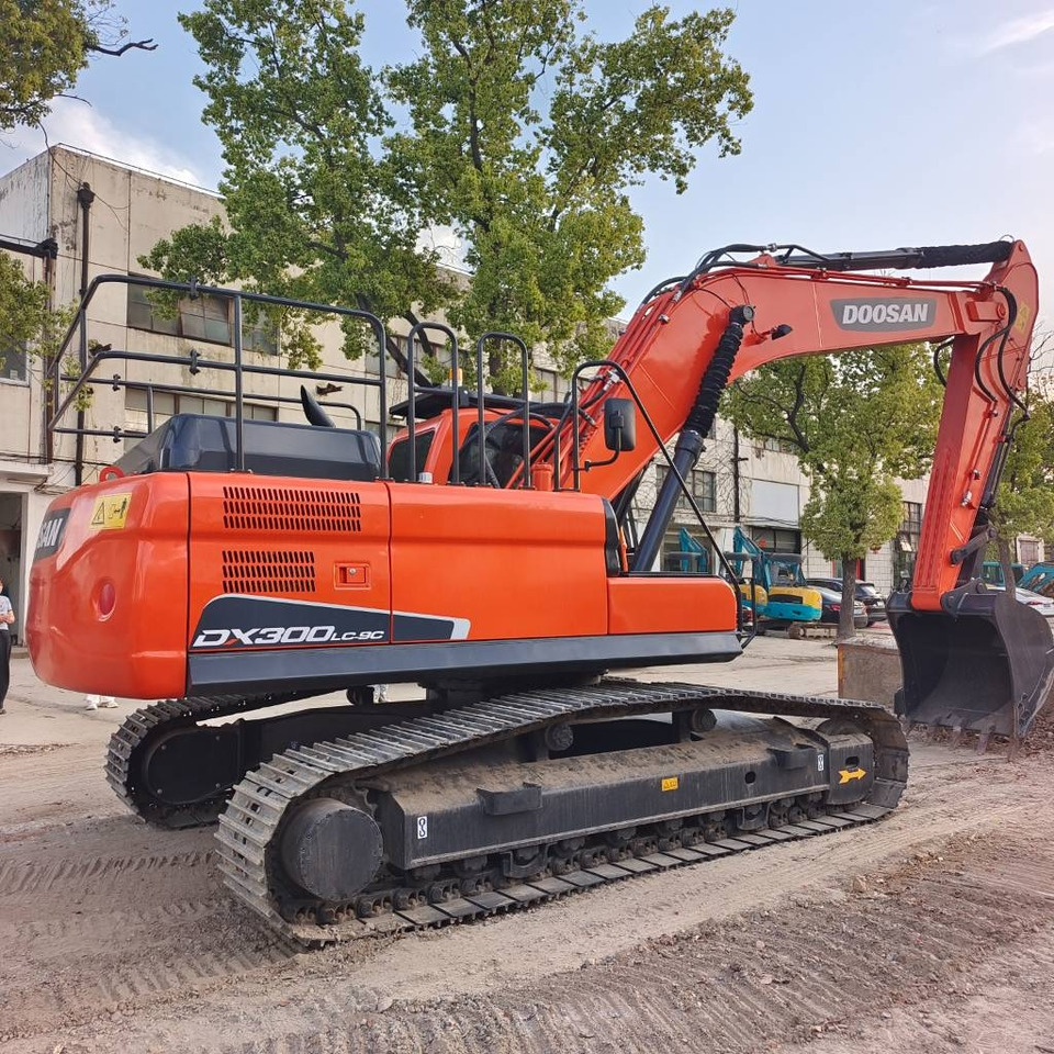 Doosan DX300 - Rupsgraafmachine: afbeelding 1 Doosan DX300 - Rupsgraafmachine: afbeelding 1