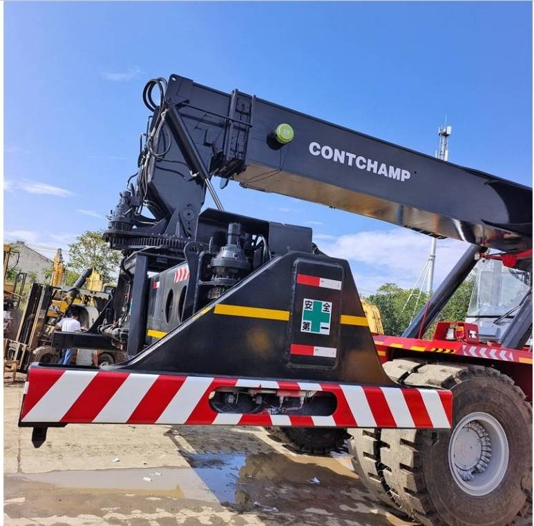 Kalmar DRF 450 - Reach stacker: afbeelding 2 Kalmar DRF 450 - Reach stacker: afbeelding 2