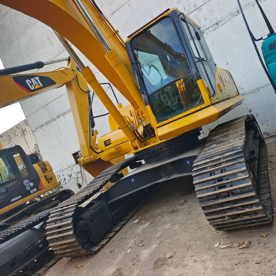 Komatsu PC 300 - Rupsgraafmachine: afbeelding 4 Komatsu PC 300 - Rupsgraafmachine: afbeelding 4