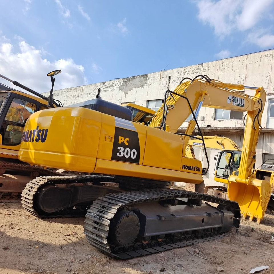 Komatsu PC 300 - Rupsgraafmachine: afbeelding 2 Komatsu PC 300 - Rupsgraafmachine: afbeelding 2
