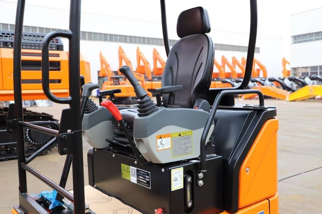 Lonking LG 6018 BRAND NEW MACHINE - Rupsgraafmachine: afbeelding 5 Lonking LG 6018 BRAND NEW MACHINE - Rupsgraafmachine: afbeelding 5