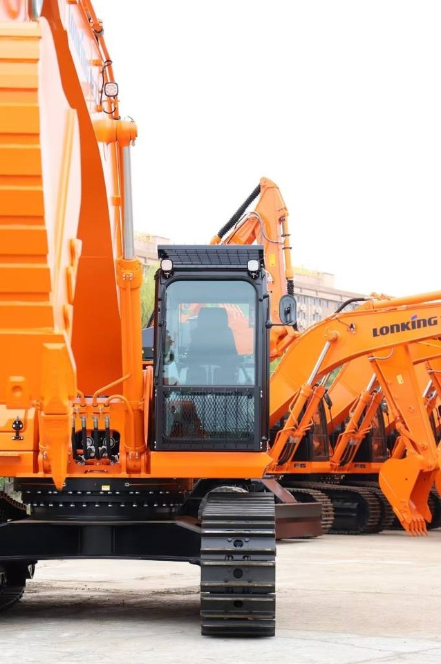 Lonking LG6306  G4 100% brand new machine - Rupsgraafmachine: afbeelding 5 Lonking LG6306  G4 100% brand new machine - Rupsgraafmachine: afbeelding 5