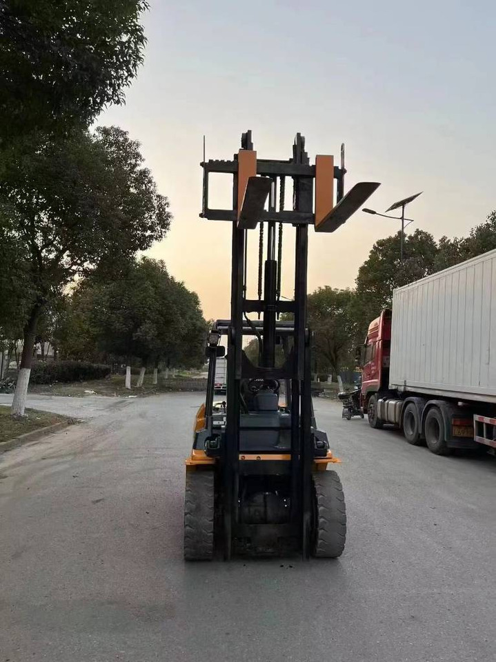 Toyota FD 50 - Diesel heftruck: afbeelding 5 Toyota FD 50 - Diesel heftruck: afbeelding 5