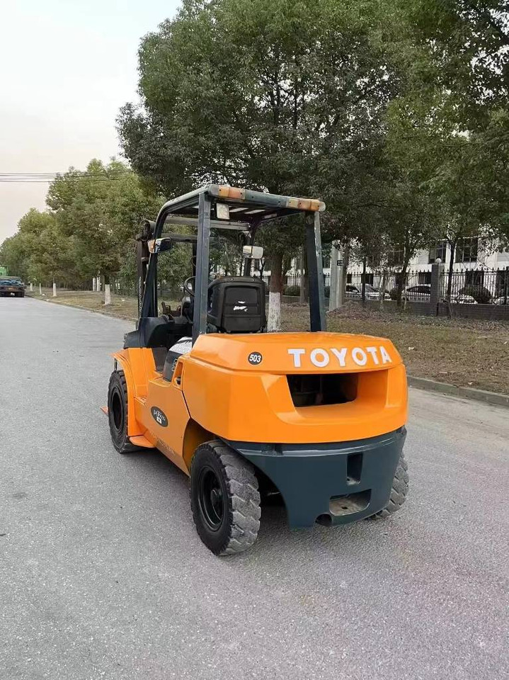 Toyota FD 50 - Diesel heftruck: afbeelding 4 Toyota FD 50 - Diesel heftruck: afbeelding 4
