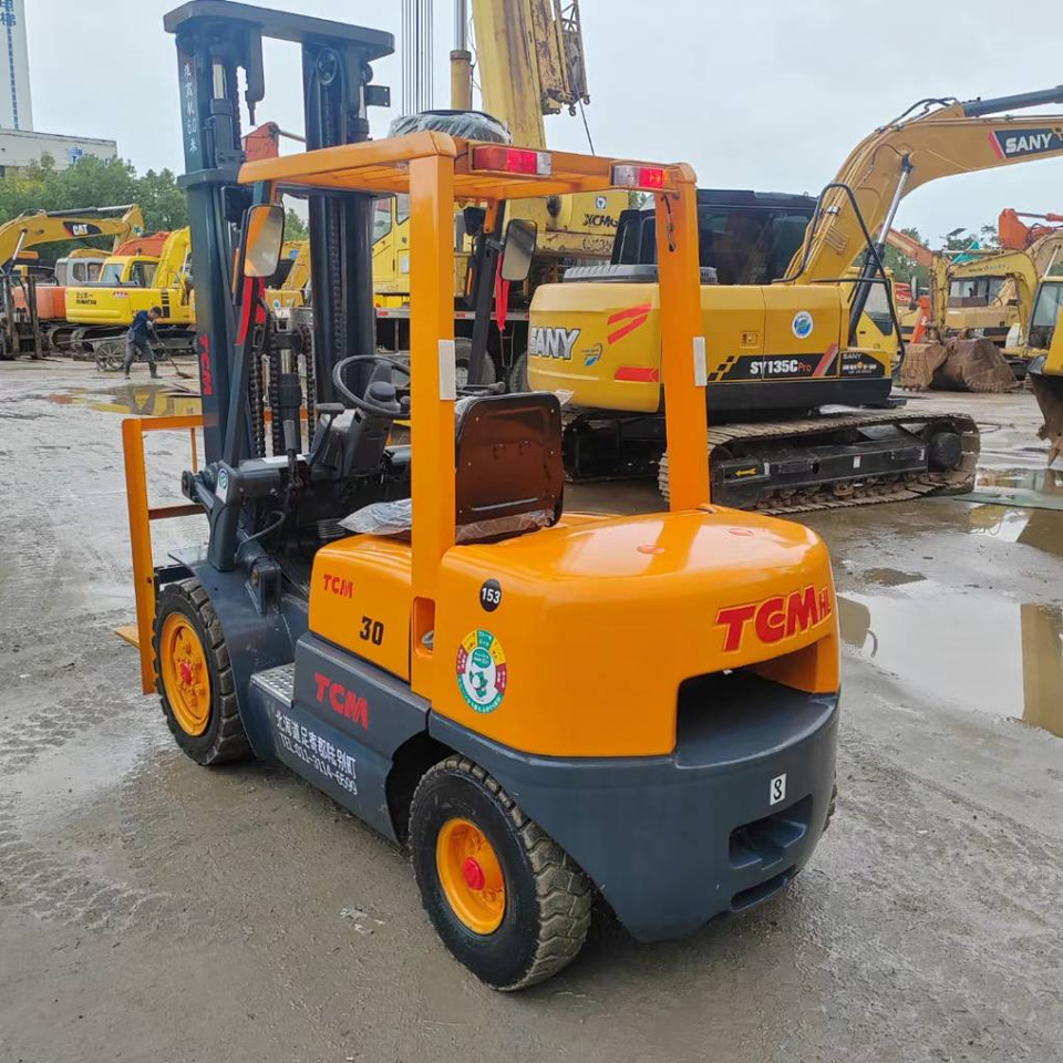 Toyota FD30 - Diesel heftruck: afbeelding 1 Toyota FD30 - Diesel heftruck: afbeelding 1