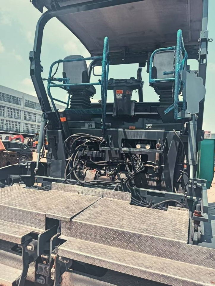 Vögele 1800-3 - Asfaltafwerkmachine: afbeelding 4 Vögele 1800-3 - Asfaltafwerkmachine: afbeelding 4