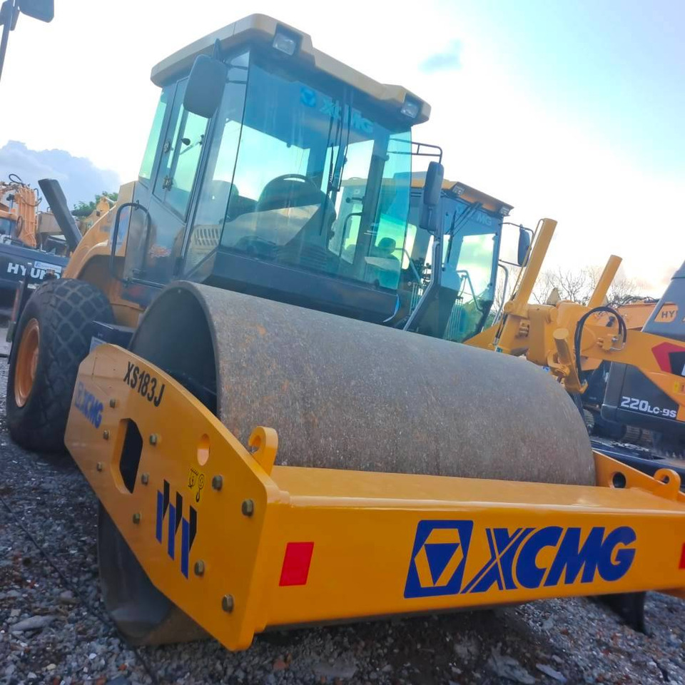 XCMG XS 183 J - Schapenpootwals/ Grondverdichter: afbeelding 3 XCMG XS 183 J - Schapenpootwals/ Grondverdichter: afbeelding 3