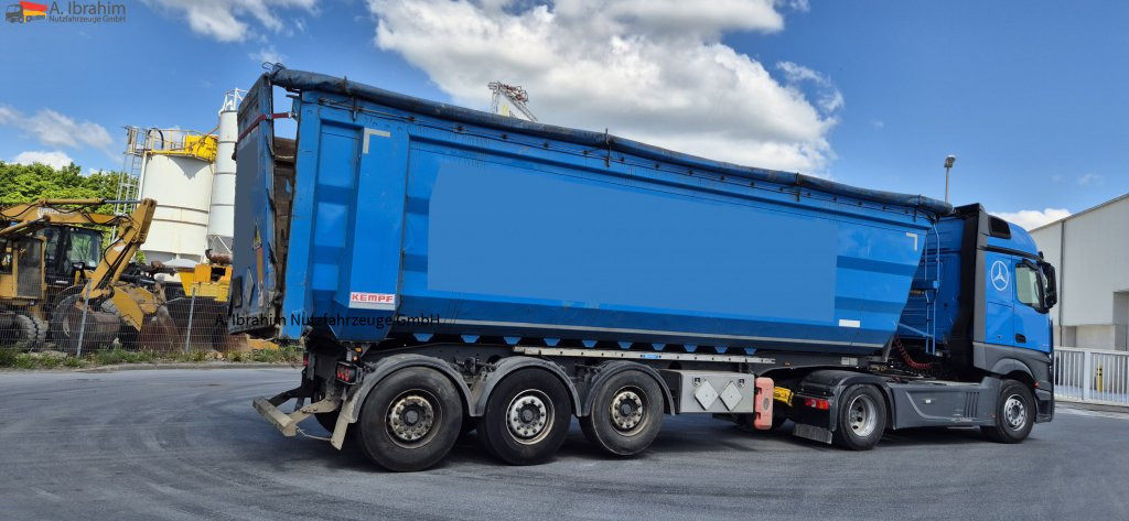 Kempf SKM 35/3 Leichter Schaden am Heck voll fahrbereit. - Kipper oplegger: afbeelding 4 Kempf SKM 35/3 Leichter Schaden am Heck voll fahrbereit. - Kipper oplegger: afbeelding 4