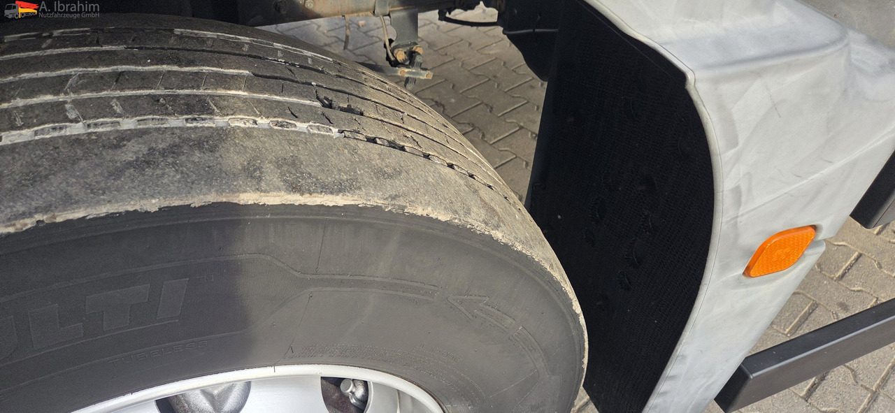 MAN TGM 18.290 Carrier Supra 950 U | LBW | 2 Kammer MT | Schneeketten - Koelwagen vrachtwagen: afbeelding 5 MAN TGM 18.290 Carrier Supra 950 U | LBW | 2 Kammer MT | Schneeketten - Koelwagen vrachtwagen: afbeelding 5