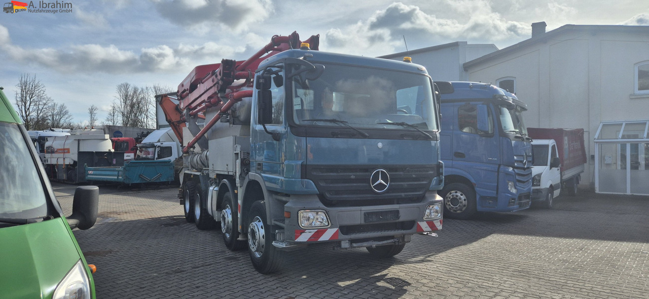 Mercedes-Benz 3241 PM 21-3 Liebherr 7 cbm PUMI Putzmeister Liebherr - Mixerpomp: afbeelding 1 Mercedes-Benz 3241 PM 21-3 Liebherr 7 cbm PUMI Putzmeister Liebherr - Mixerpomp: afbeelding 1