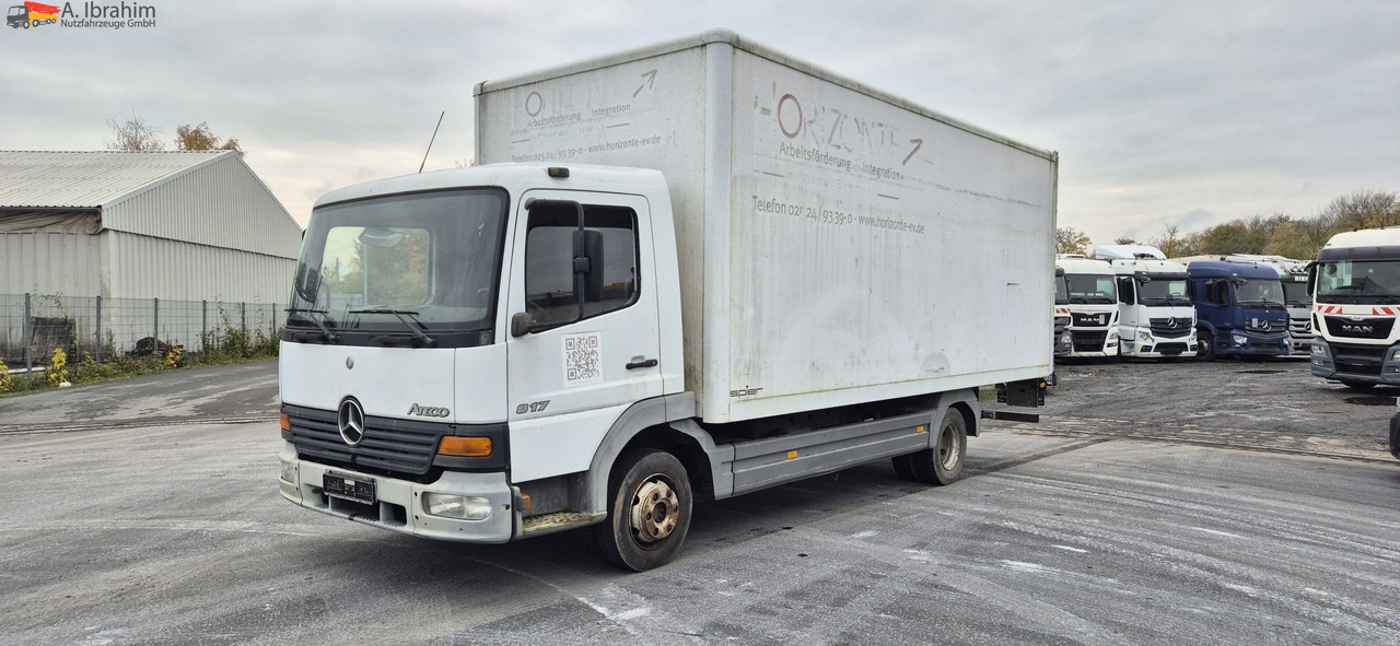 Mercedes-Benz 817 Möbelkoffer - Bestelwagen gesloten laadbak: afbeelding 1 Mercedes-Benz 817 Möbelkoffer - Bestelwagen gesloten laadbak: afbeelding 1
