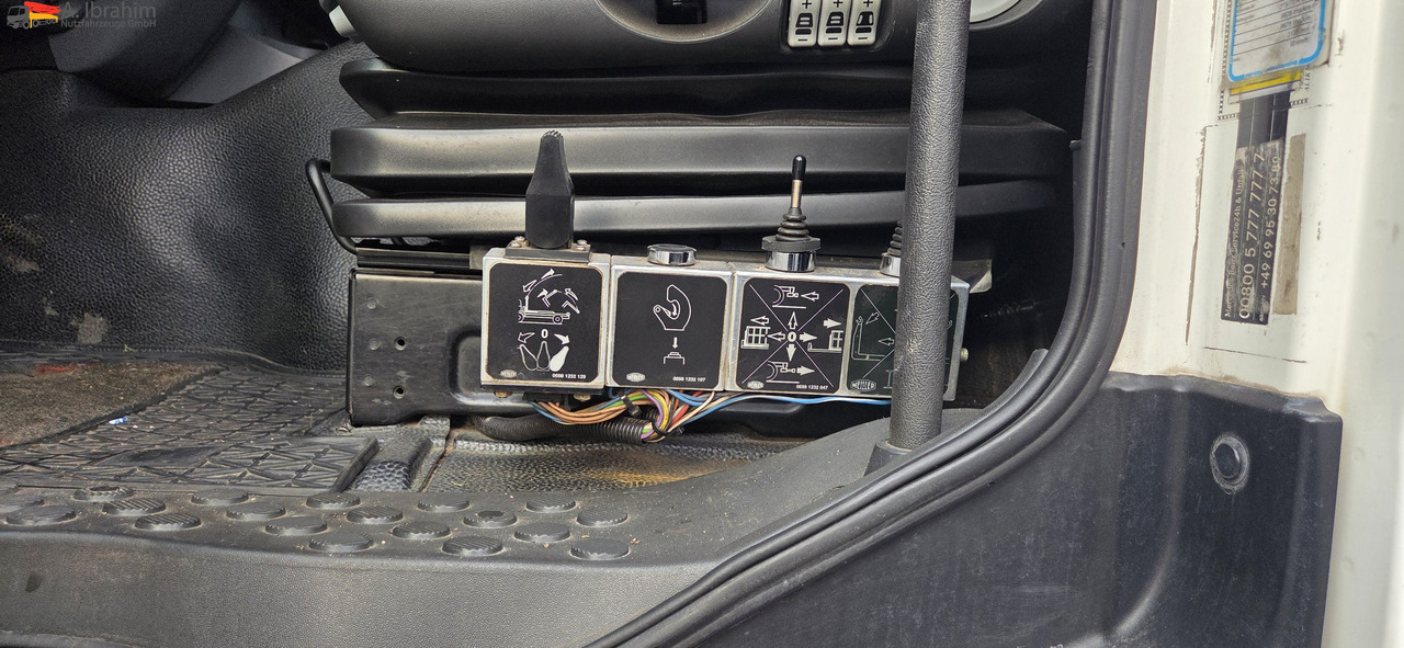 Mercedes-Benz DB 2541 Meiller RK 20.70 Lift-Lenkachse | guter Zustand - Haakarmsysteem vrachtwagen: afbeelding 2 Mercedes-Benz DB 2541 Meiller RK 20.70 Lift-Lenkachse | guter Zustand - Haakarmsysteem vrachtwagen: afbeelding 2