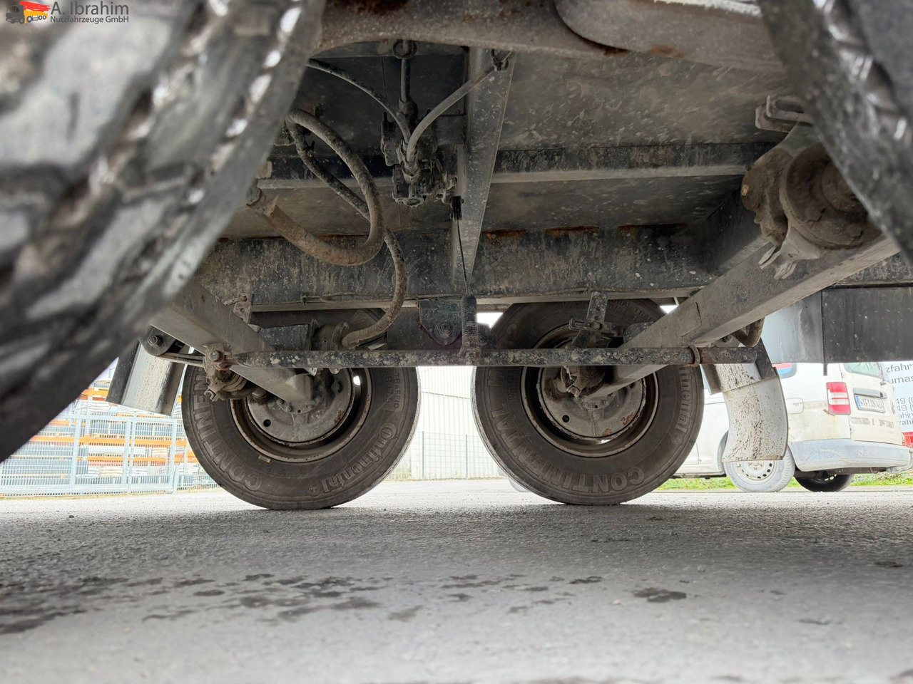 Obermaier TUE110 SDAH Tieflader | | Trommelbremse | Rampen | 7.2 Plattform | Stützfuß vorne - Dieplader aanhangwagen: afbeelding 4 Obermaier TUE110 SDAH Tieflader | | Trommelbremse | Rampen | 7.2 Plattform | Stützfuß vorne - Dieplader aanhangwagen: afbeelding 4