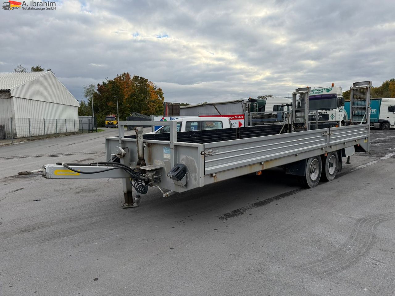 Obermaier TUE110 SDAH Tieflader | | Trommelbremse | Rampen | 7.2 Plattform | Stützfuß vorne - Dieplader aanhangwagen: afbeelding 1 Obermaier TUE110 SDAH Tieflader | | Trommelbremse | Rampen | 7.2 Plattform | Stützfuß vorne - Dieplader aanhangwagen: afbeelding 1