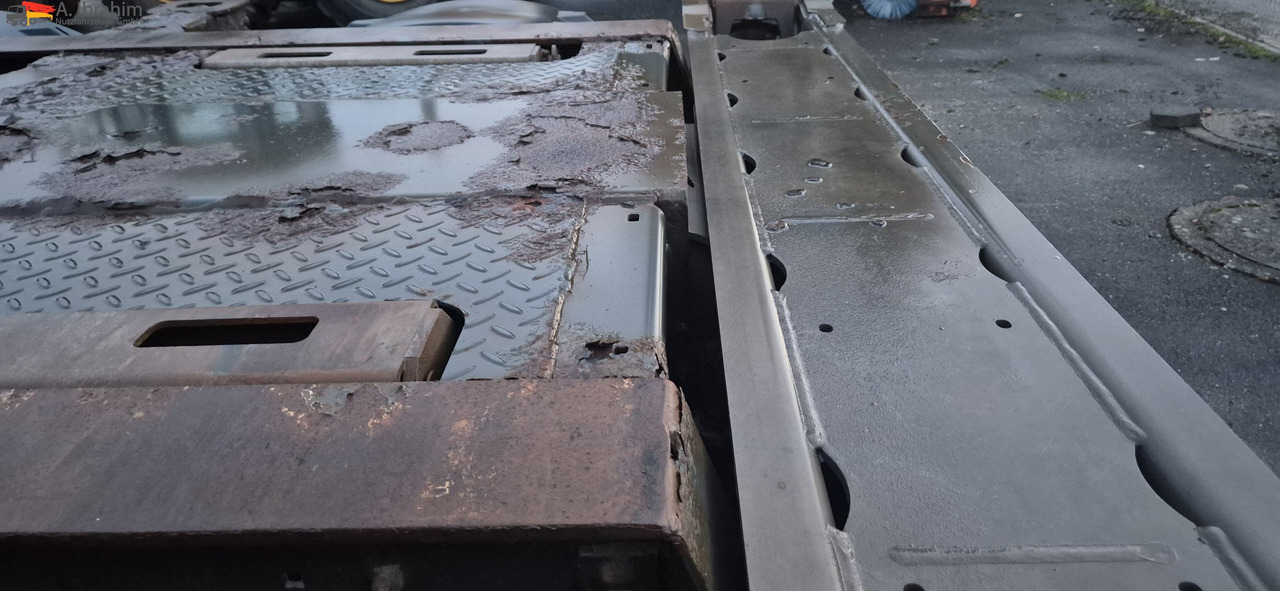 Schmitz SCF24 2x20,30,40,45 ft Multichassis, ausziehbar - Containertransporter/ Wissellaadbak oplegger: afbeelding 4 Schmitz SCF24 2x20,30,40,45 ft Multichassis, ausziehbar - Containertransporter/ Wissellaadbak oplegger: afbeelding 4