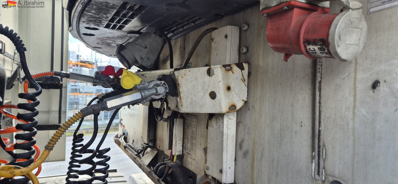 Schmitz SKO24 TK SL 200 | -30°C | Lift-Achse | Scheibenbremse - Koelwagen oplegger: afbeelding 3 Schmitz SKO24 TK SL 200 | -30°C | Lift-Achse | Scheibenbremse - Koelwagen oplegger: afbeelding 3