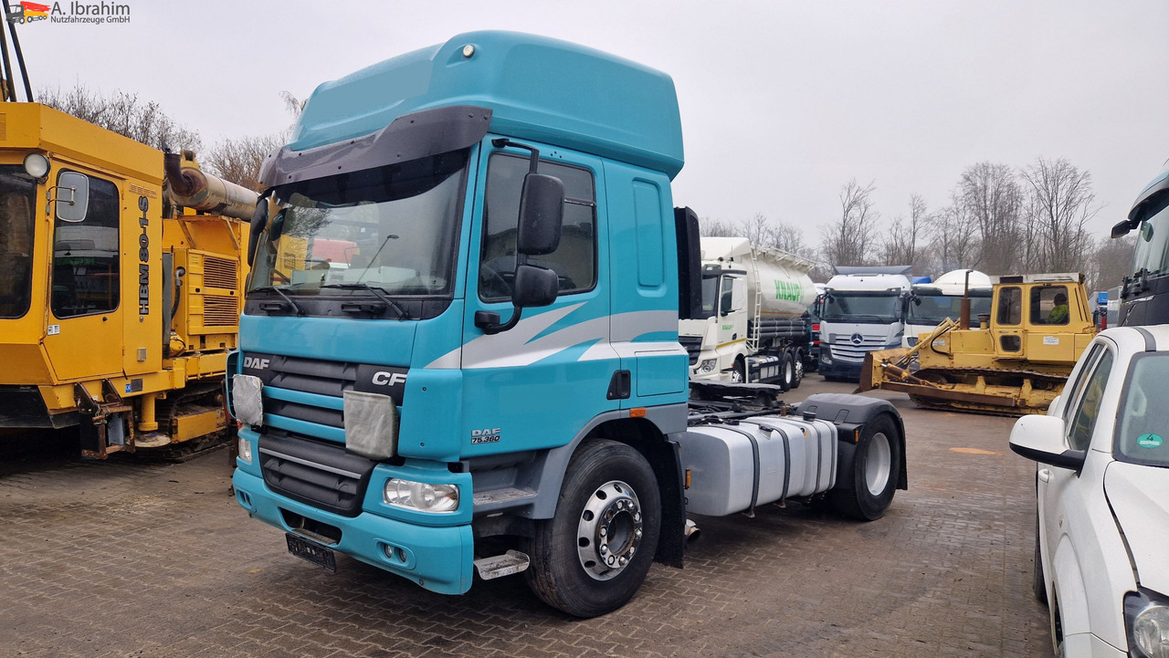 Daf FT CF 2x Nebenantrieb, Kipphydraulik deutsches Fahrzeug, fehlerfrei im Display - Trekker: afbeelding 1 Daf FT CF 2x Nebenantrieb, Kipphydraulik deutsches Fahrzeug, fehlerfrei im Display - Trekker: afbeelding 1