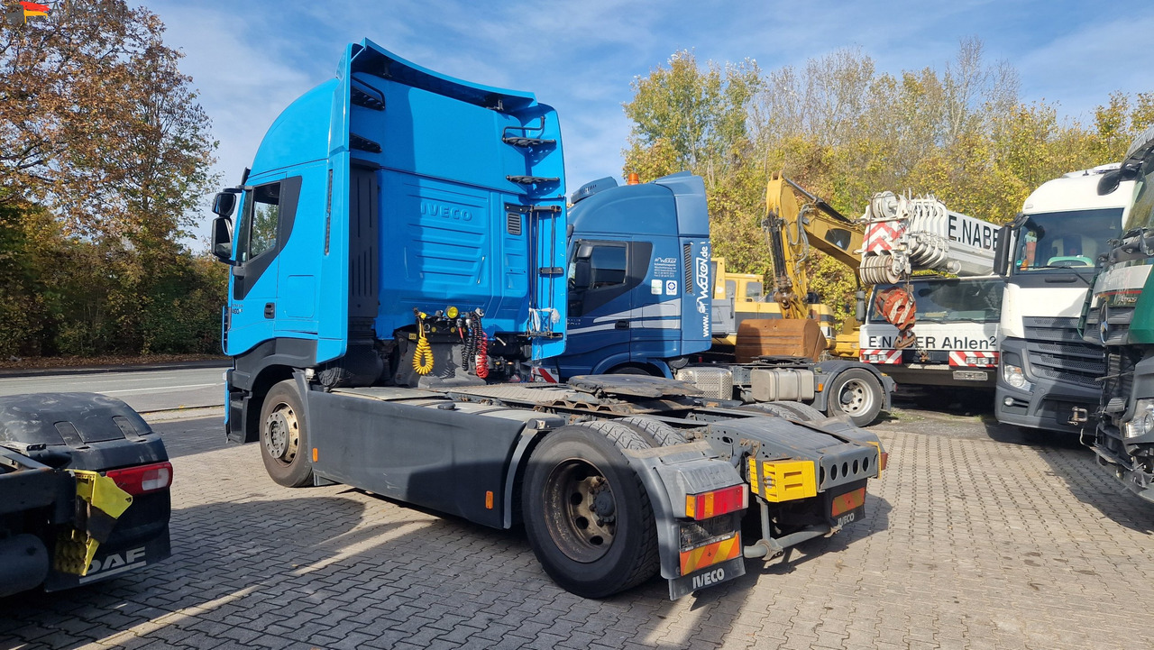 Iveco Stralis 460 Vollspoiler 3x vorhanden - Trekker: afbeelding 3 Iveco Stralis 460 Vollspoiler 3x vorhanden - Trekker: afbeelding 3
