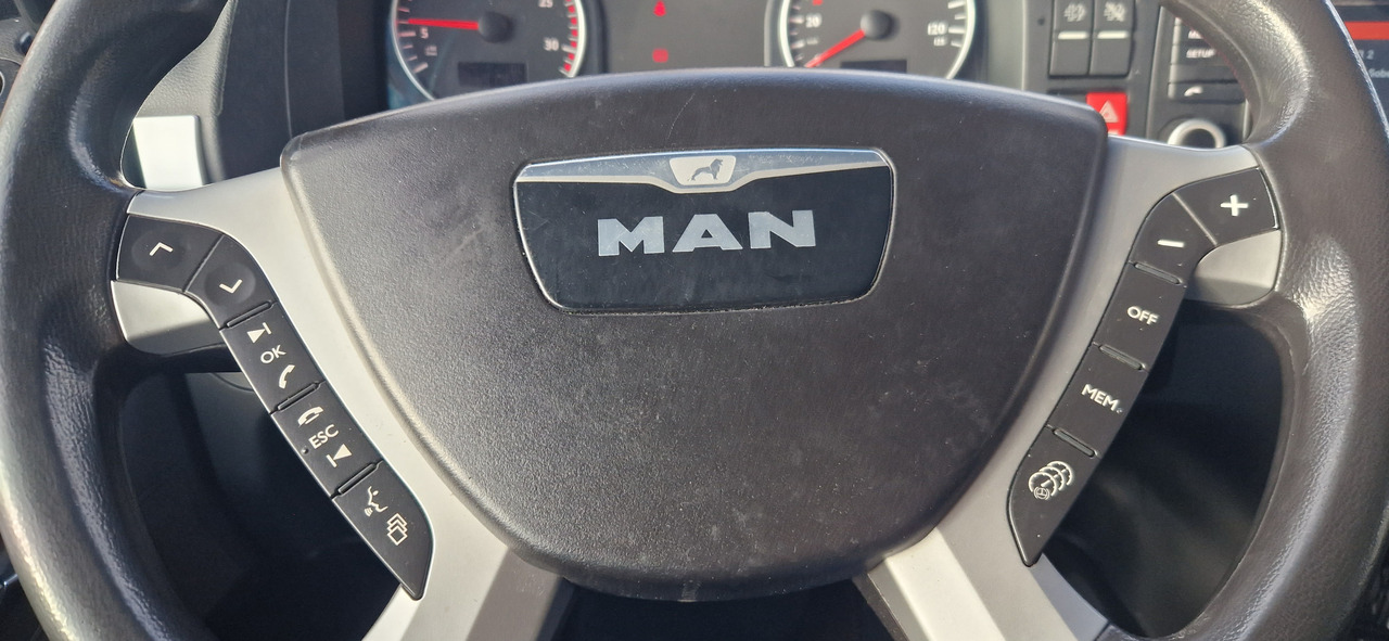 MAN TGS 18.400 PTO für Kompressor - Trekker: afbeelding 2 MAN TGS 18.400 PTO für Kompressor - Trekker: afbeelding 2