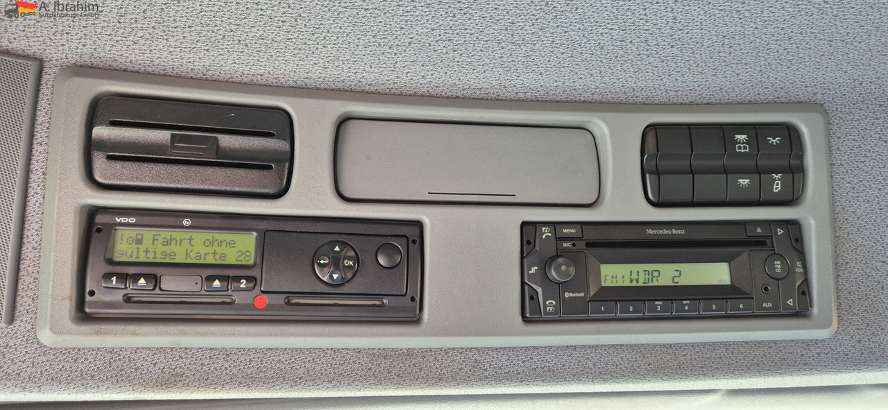 Mercedes-Benz 1841 Kran HIAB 166Bj. 2016 Funk FB ,mp3 - Trekker: afbeelding 3 Mercedes-Benz 1841 Kran HIAB 166Bj. 2016 Funk FB ,mp3 - Trekker: afbeelding 3