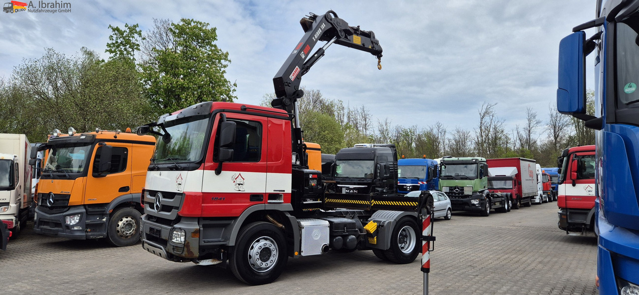 Mercedes-Benz 1841 Kran HIAB 166Bj. 2016 Funk FB ,mp3 - Trekker: afbeelding 1 Mercedes-Benz 1841 Kran HIAB 166Bj. 2016 Funk FB ,mp3 - Trekker: afbeelding 1