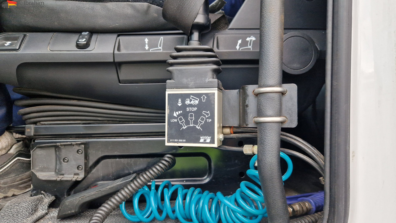 Mercedes-Benz DB 1842, Kipphydraulik - Trekker: afbeelding 3 Mercedes-Benz DB 1842, Kipphydraulik - Trekker: afbeelding 3