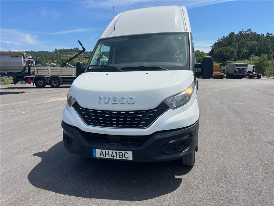 Iveco 35C16HA8V - Gesloten bestelwagen: afbeelding 2 Iveco 35C16HA8V - Gesloten bestelwagen: afbeelding 2