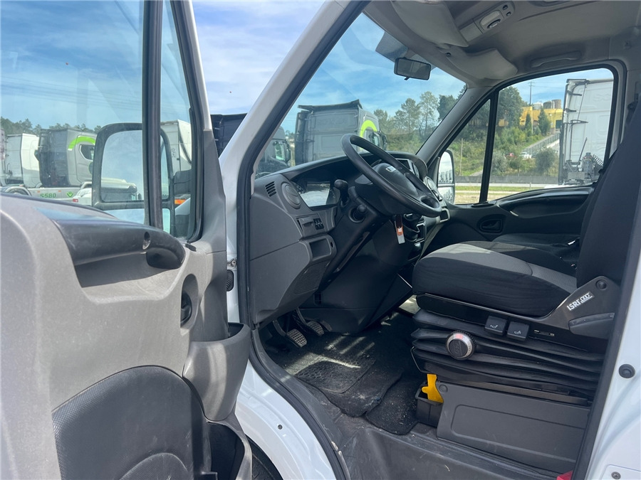 Bestelwagen met open laadbak Iveco 35C17: afbeelding 11